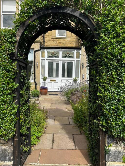 Spacious & Bright 3 Bed Harrogate Apartment Buitenkant foto